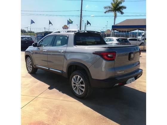 FIAT TORO 2.0 16V TURBO DIESEL VOLCANO 4WD AT9